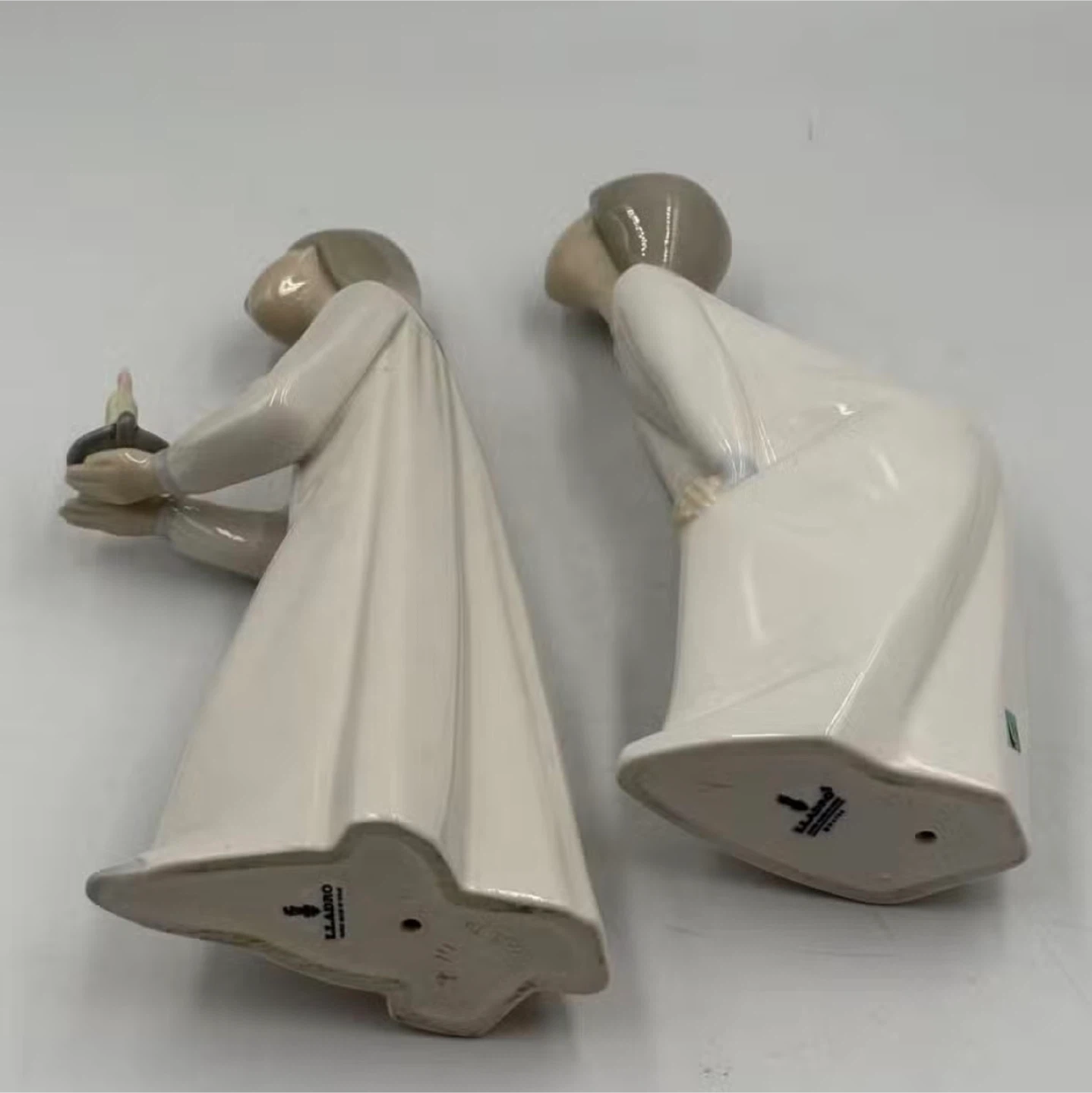 LLADRÓ Porcelain Figurines - Two Girls with Candle - photo 3