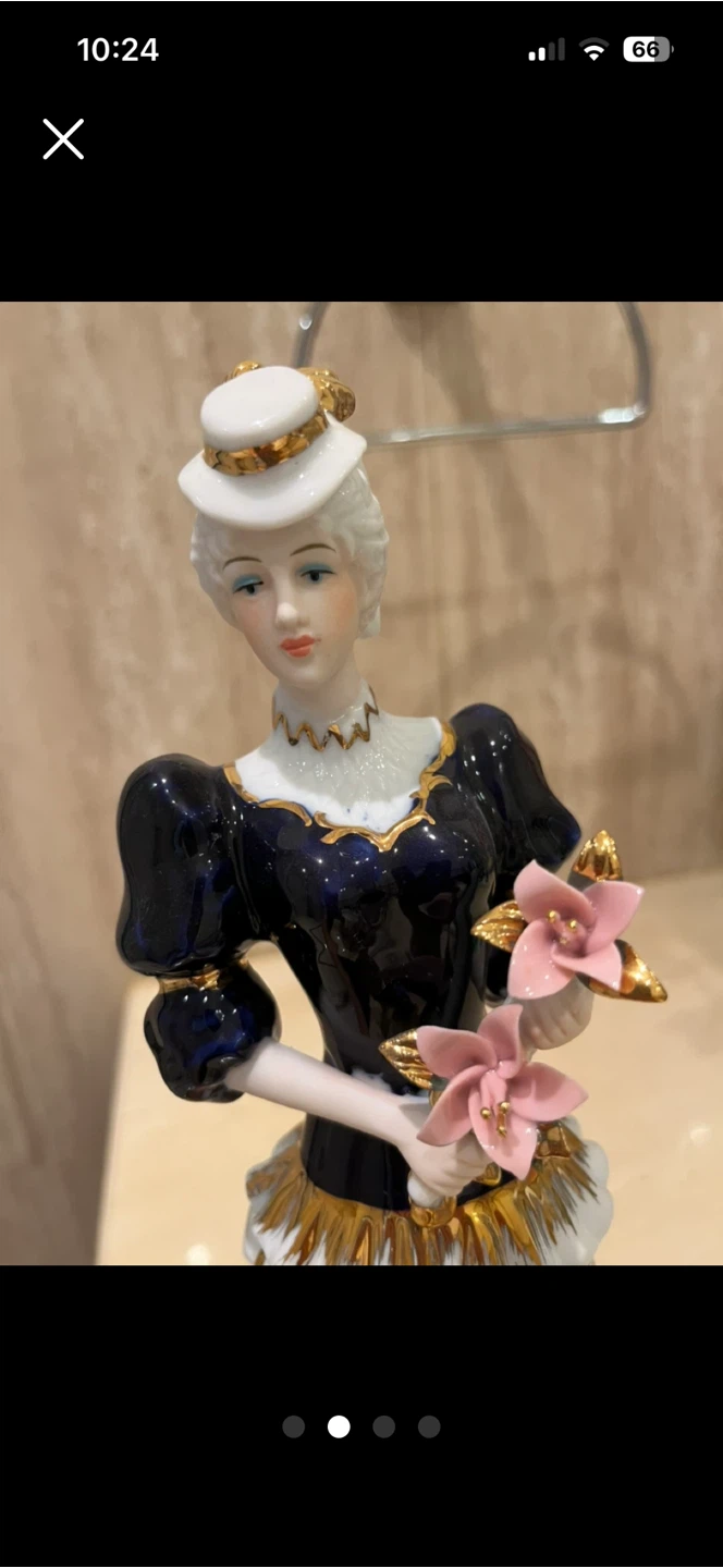 🧡 Porcelain Figurine - photo 2
