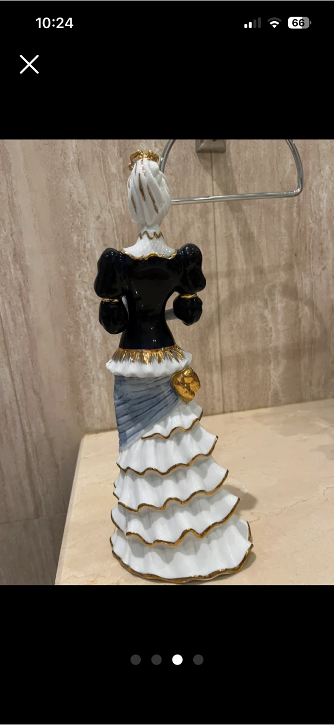 🧡 Porcelain Figurine - photo 3