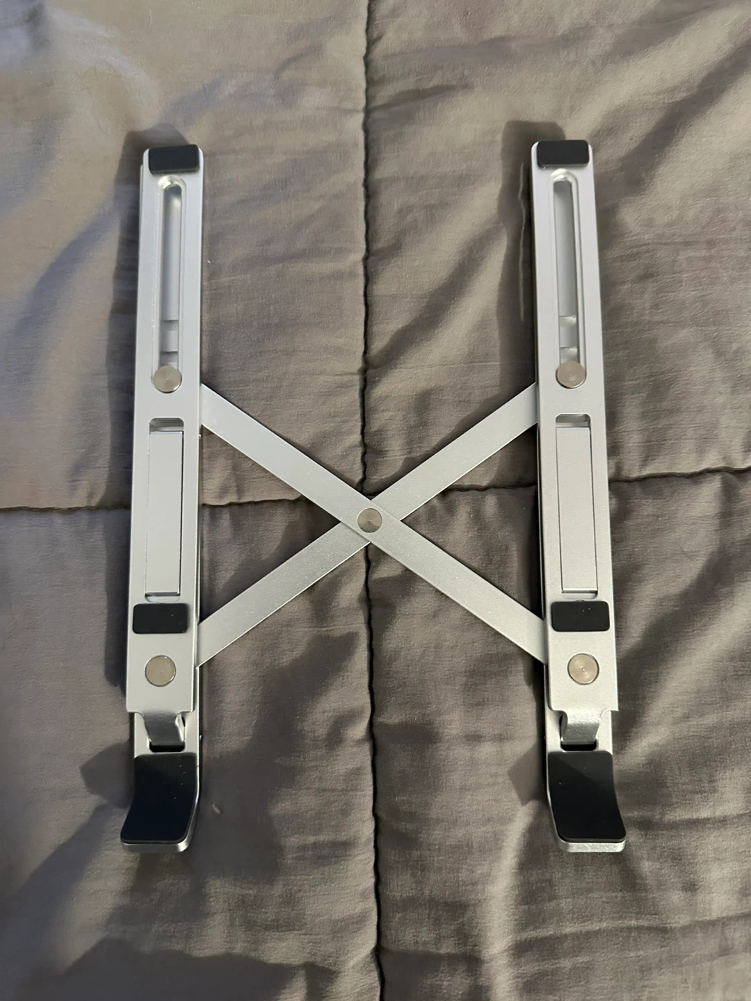 Adjustable Aluminum Laptop Stand - photo 2