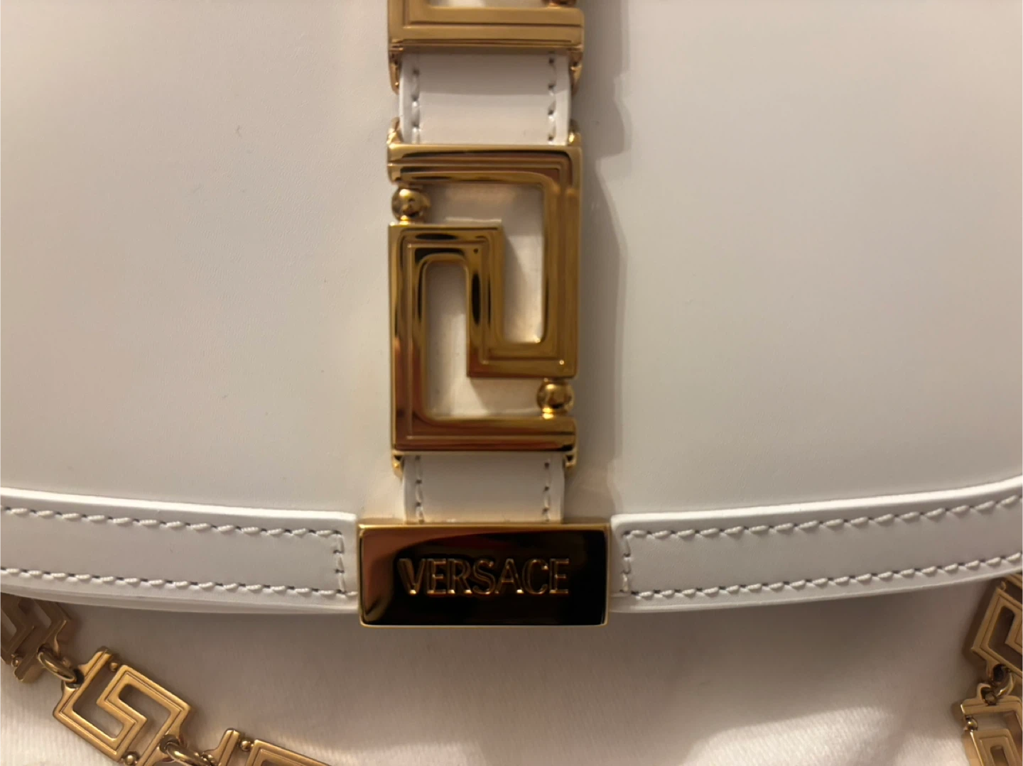 Brand new authentic Versace white shoulder bag - photo 2