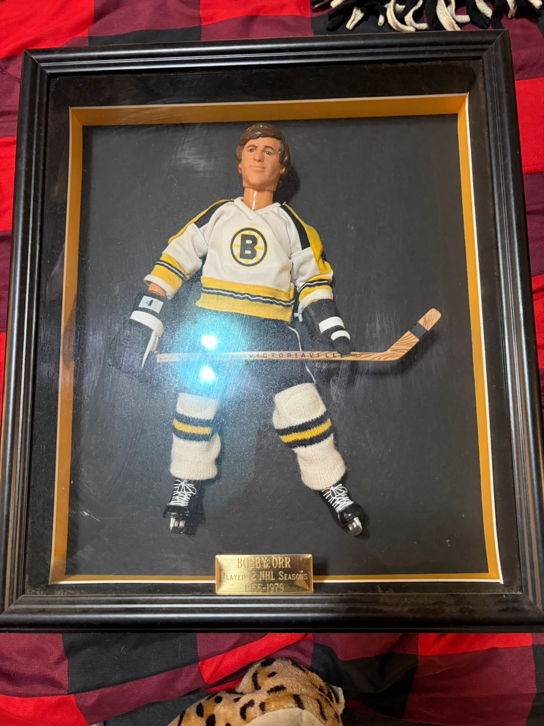 Bobby Orr Framed Hockey Figure - photo 2