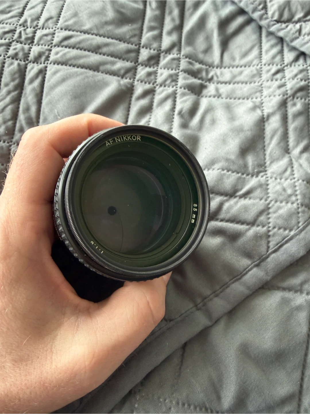 Nikon AF Nikkor 85mm f/1.8 Prime Lens - photo 3