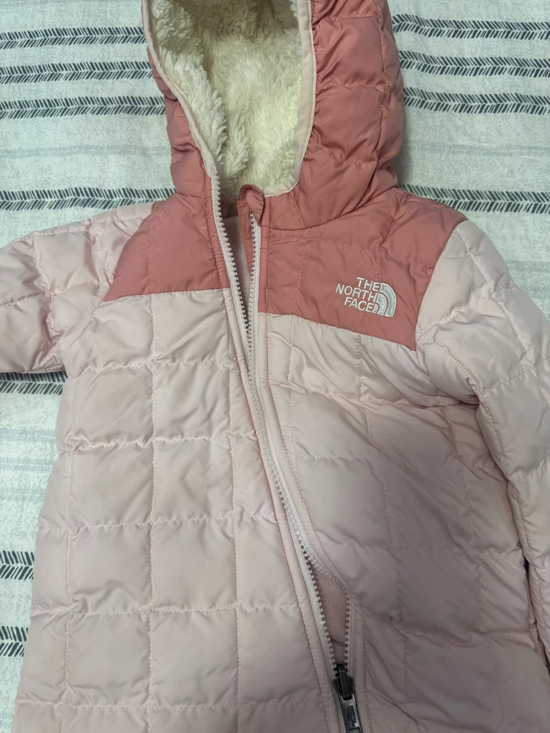 The North Face Baby/Toddler Pink Snowsuit Bunting Suit 18-24M - photo 4