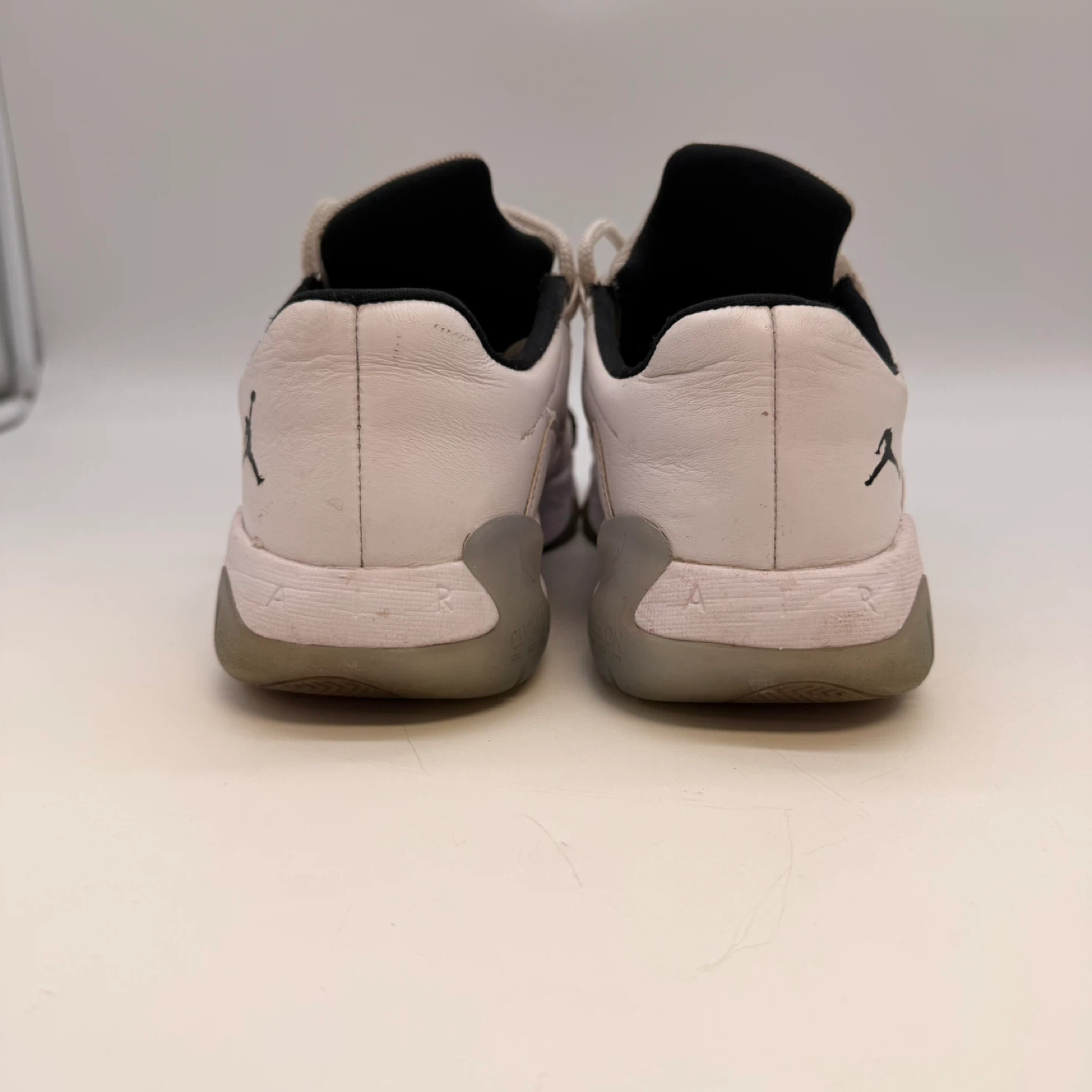 Nike Air Jordan 11 CMFT Low Size 8 Men / 9.5 Women Black White - photo 4
