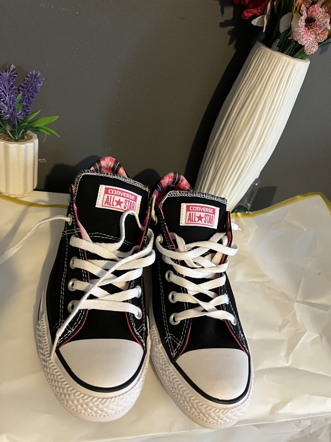 Converse All Star Low Top Sneakers Black Pink size 10