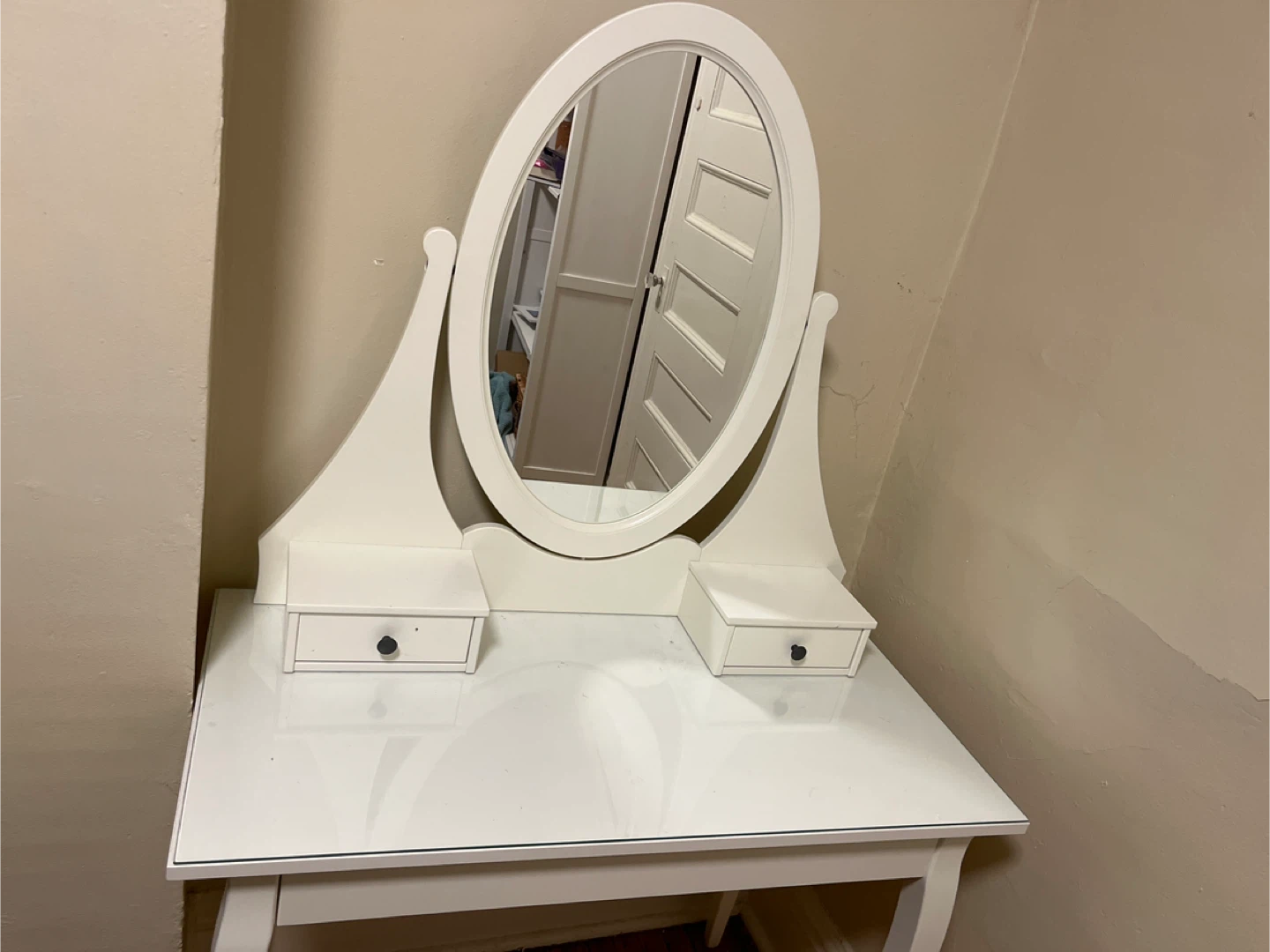 White Vanity Table with Oval Mirror