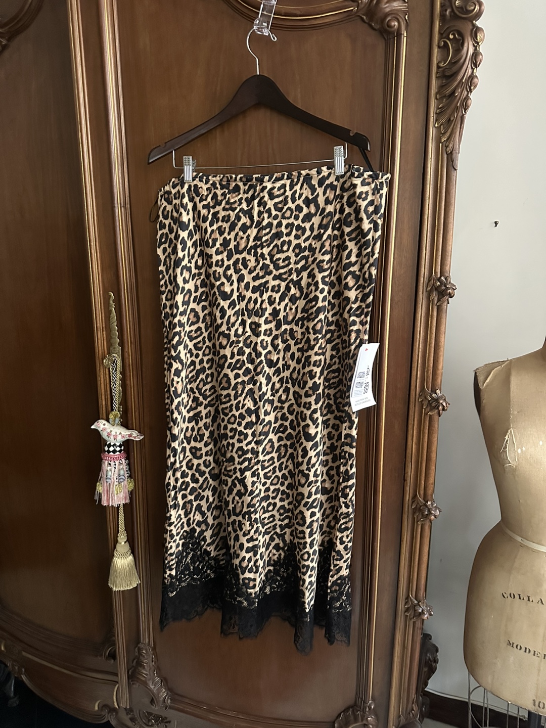 Never Fully Dressed Leopard Lace Midi Maeva Skirt Size 18 NEW - photo 4