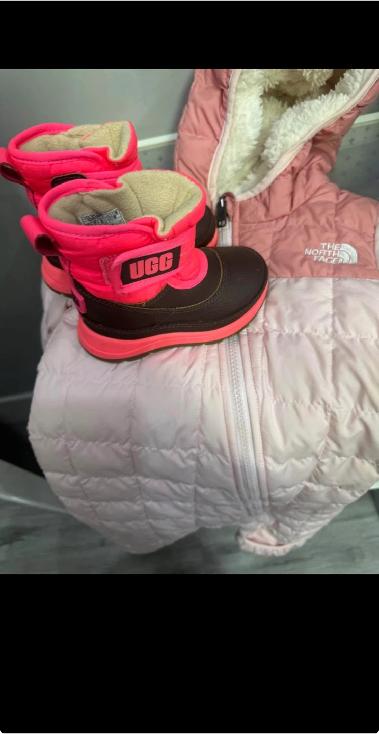The North Face Baby/Toddler Pink Snowsuit Bunting Suit 18-24M - photo 5