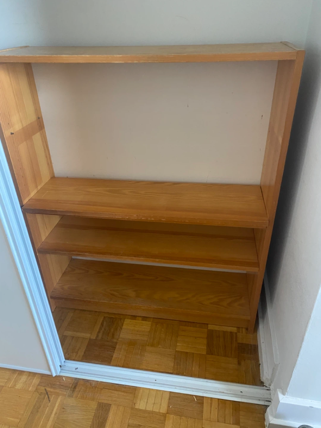 Wooden Bookshelf - photo 2