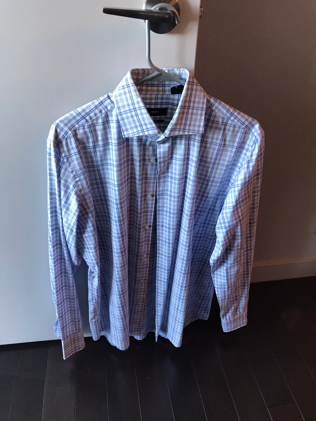 Men's Dress Shirts $10 each Pick Up Today! - photo 3