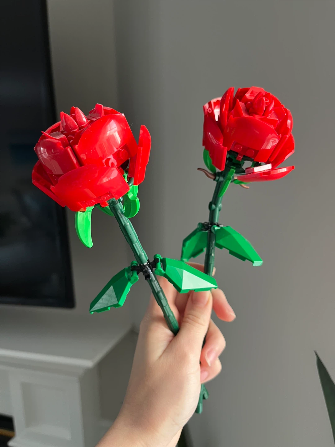 LEGO Red Roses (2 stems)