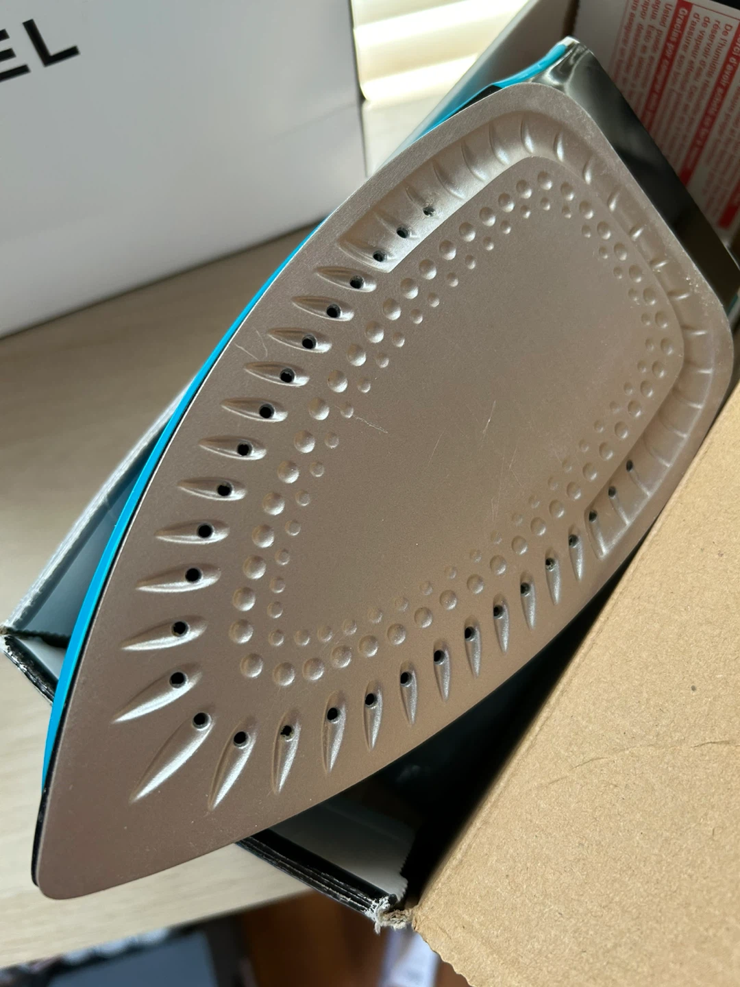 Panasonic NI-P300T Steam Iron - photo 2