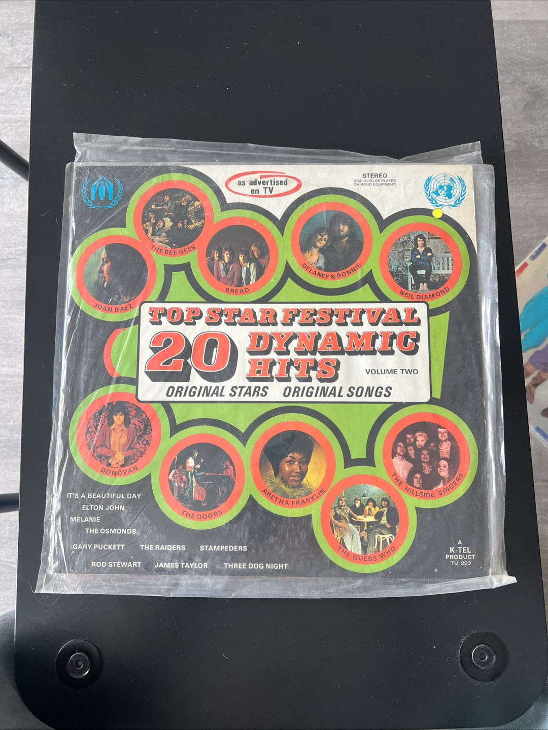 9 Vinyl Records - photo 3