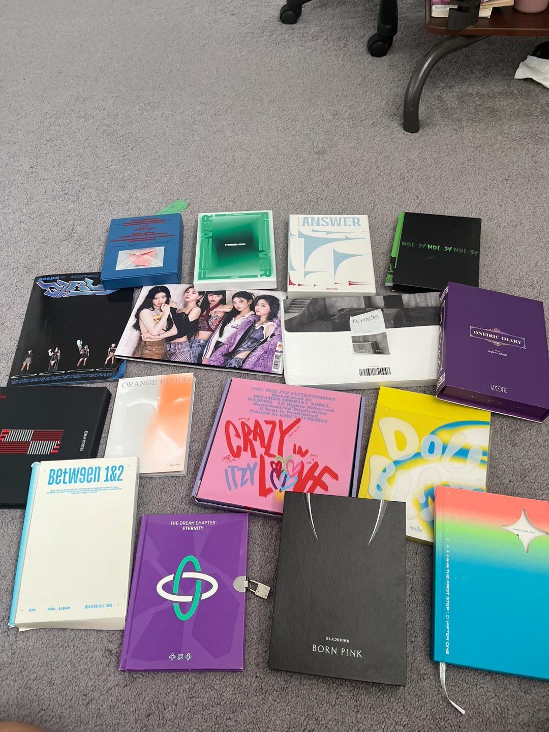 16 K-Pop Albums Bundle - Includes Stray Kids, enhypen & More