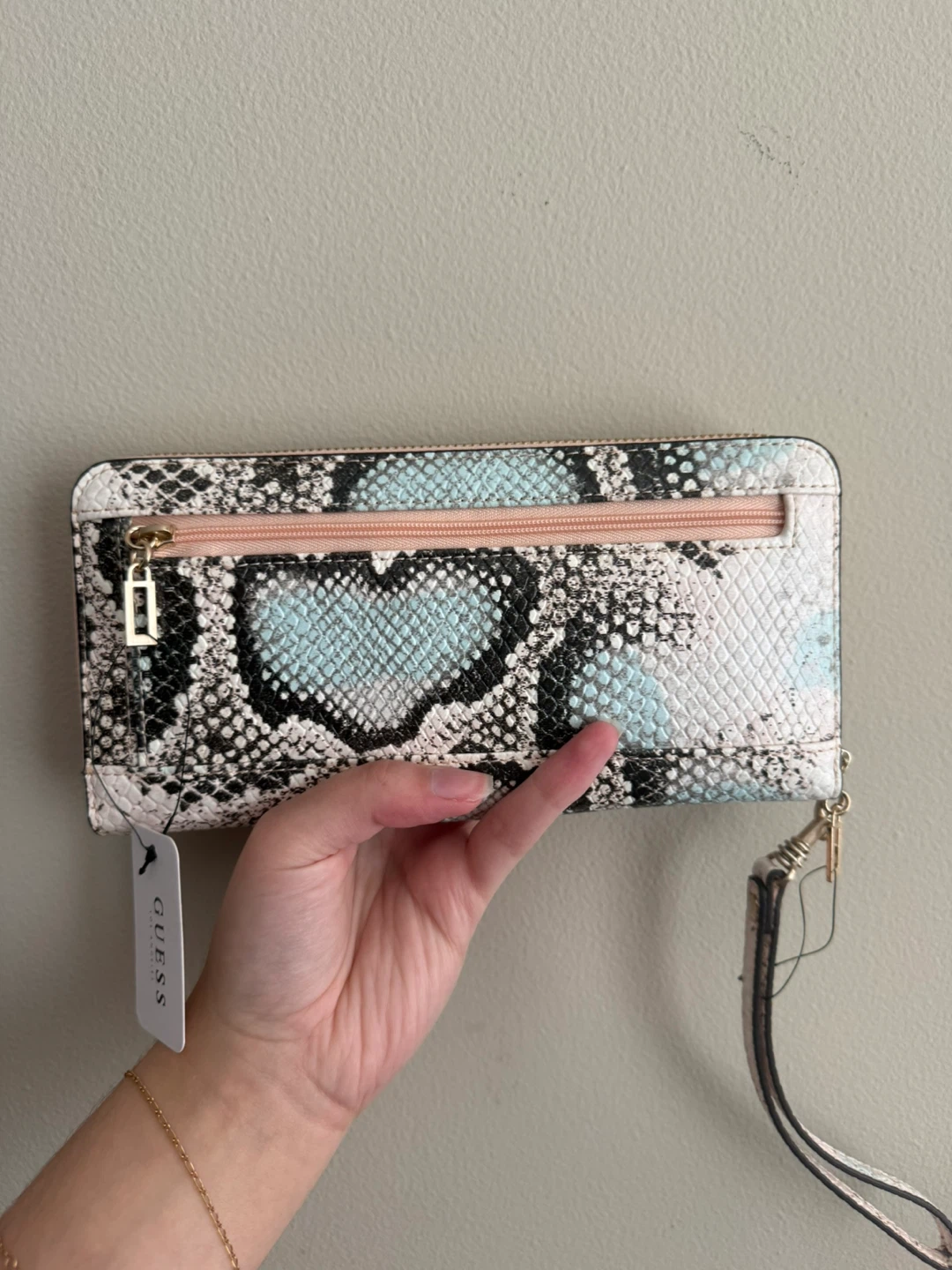 🧡 NWT Guess Snake Print Wallet - photo 2