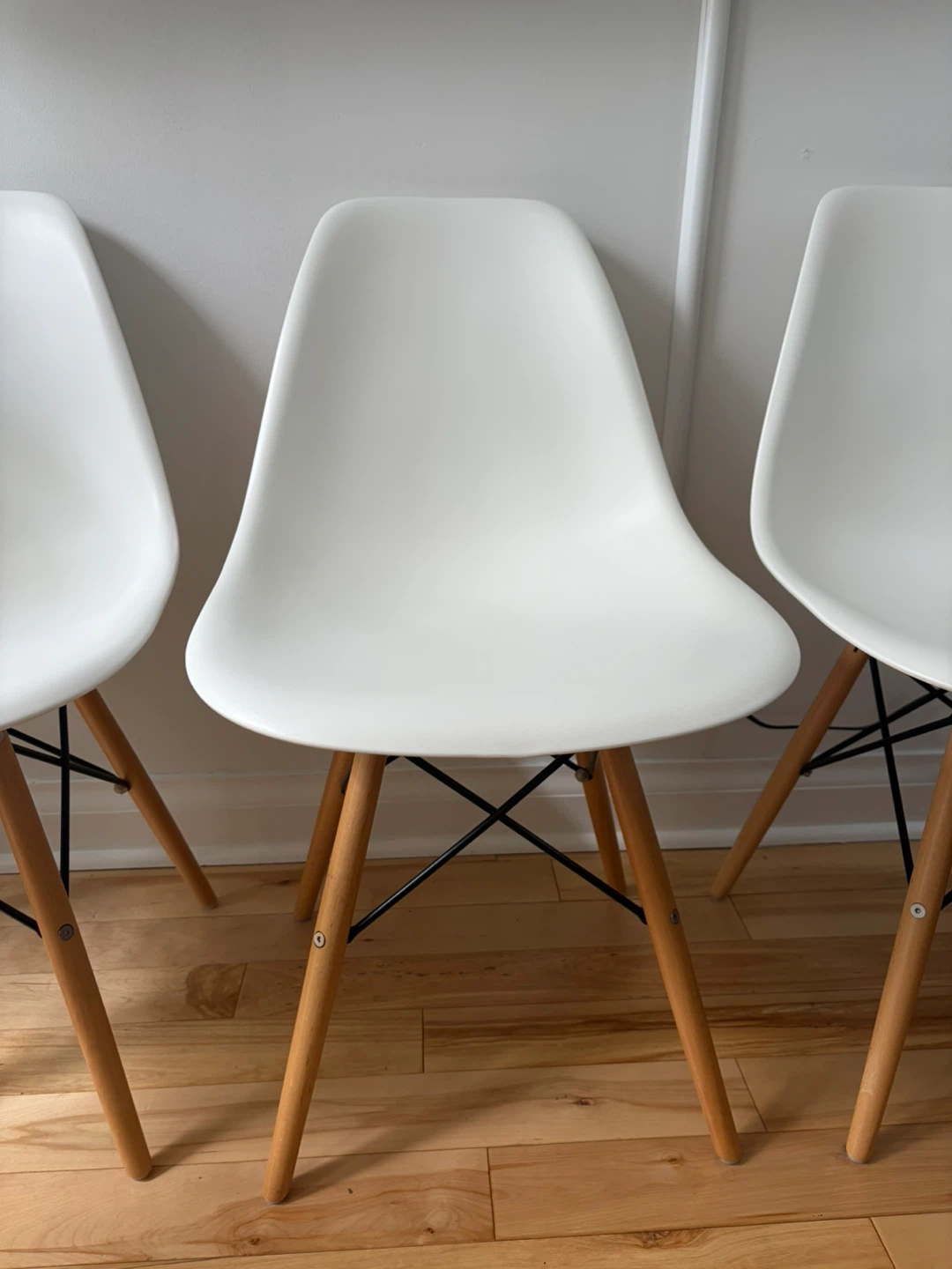 Structube Eiffel Chair