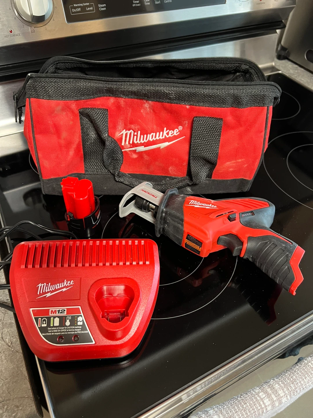 Milwaukee M12 HACKZALL Cordless Reciprocating Saw Kit