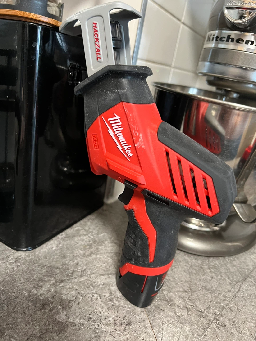 Milwaukee M12 HACKZALL Cordless Reciprocating Saw Kit - photo 4