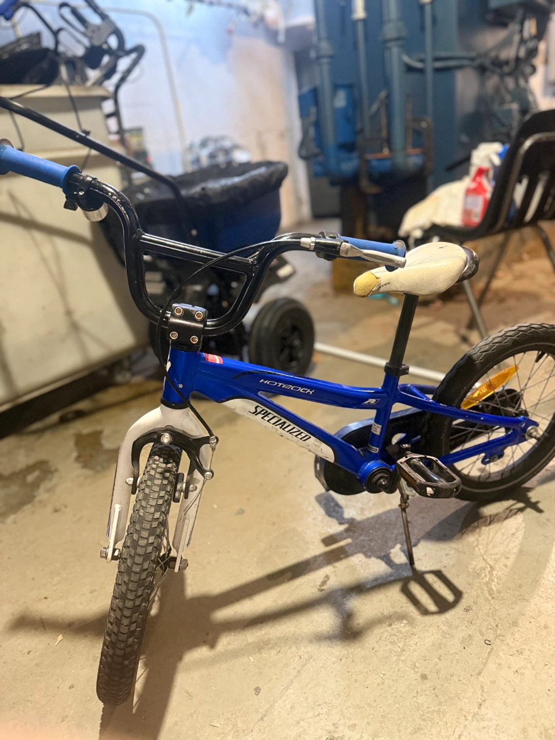 Specialized Hotrock 16" Kids Bike - photo 4
