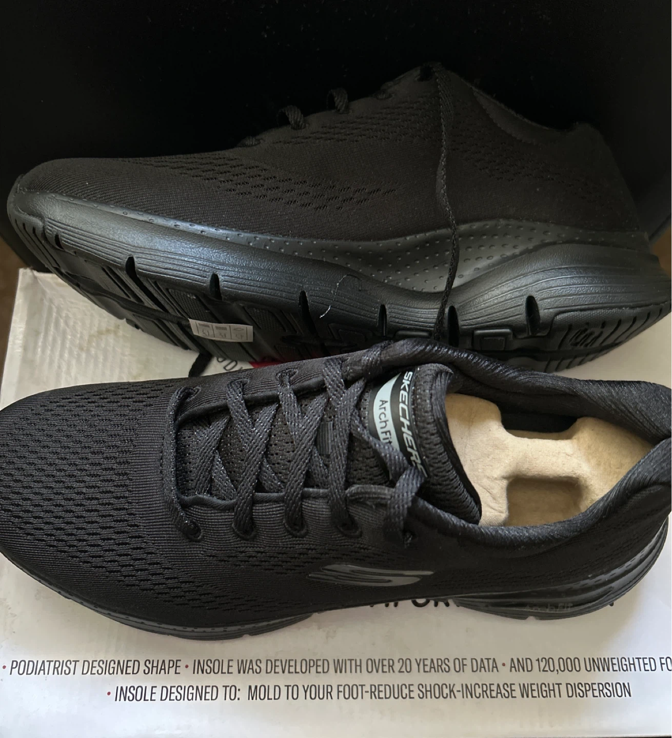 Skechers Arch Fit Women's Shoes - Black - Size 8 - photo 4