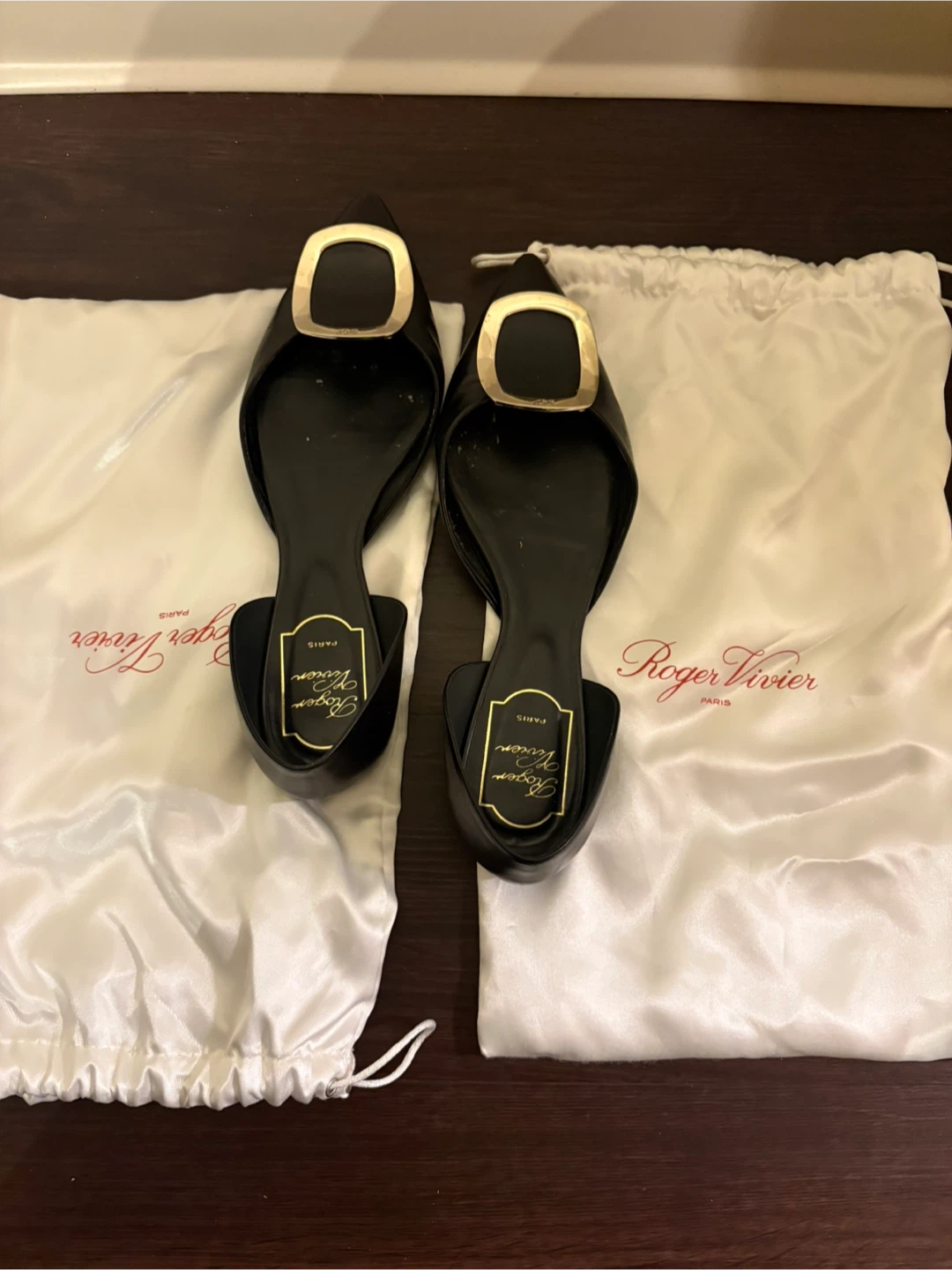 Roger Vivier Black Leather Flats with Buckle - Size 37.5-38