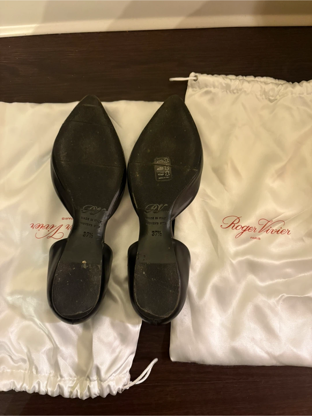 Roger Vivier Black Leather Flats with Buckle - Size 37.5-38 - photo 2