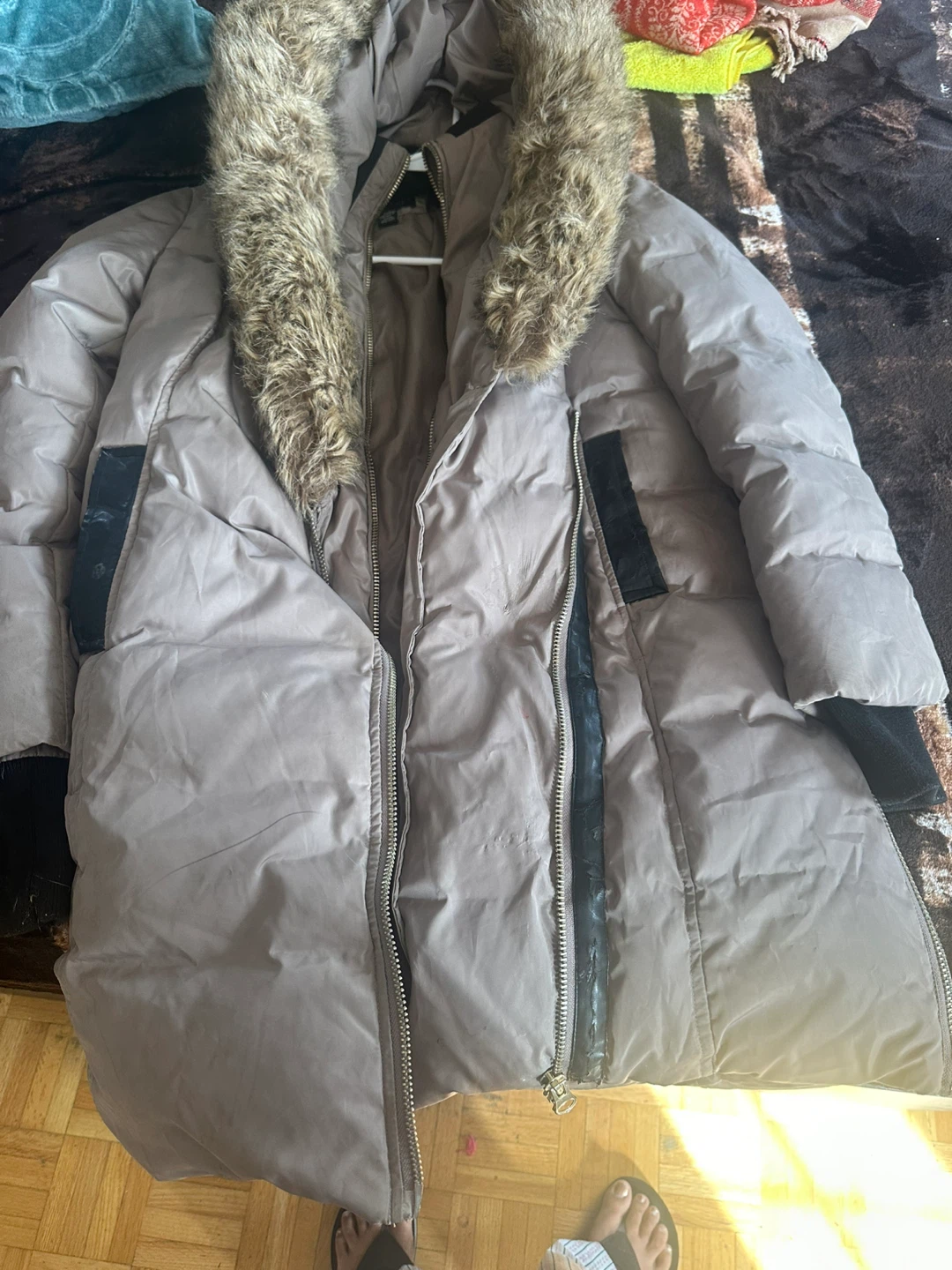 EVAMPED Hooded Puffer Coat with Faux Fur Trim - photo 4