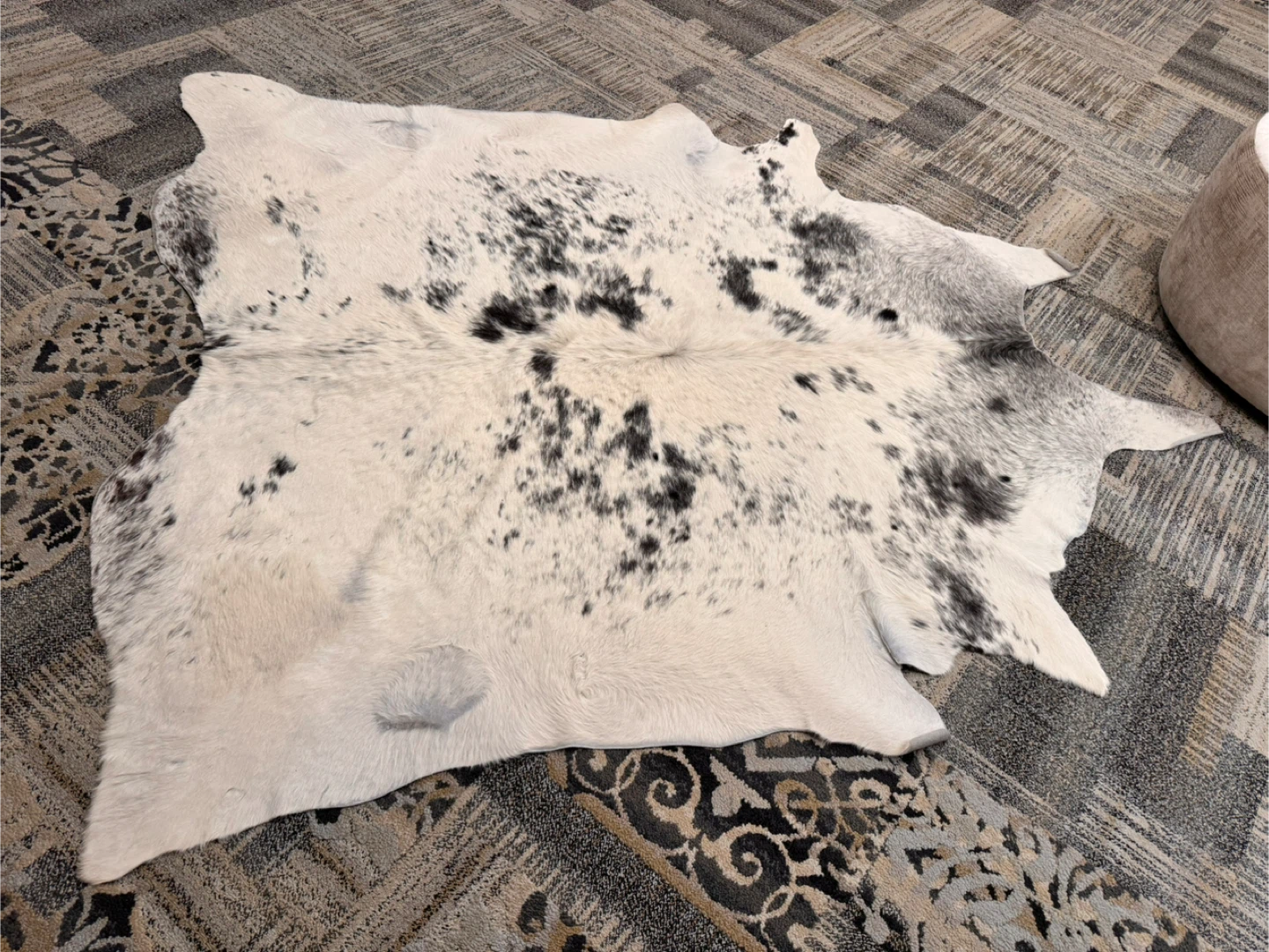 ❤️Area Rug Genuine Cowhide - Black and White