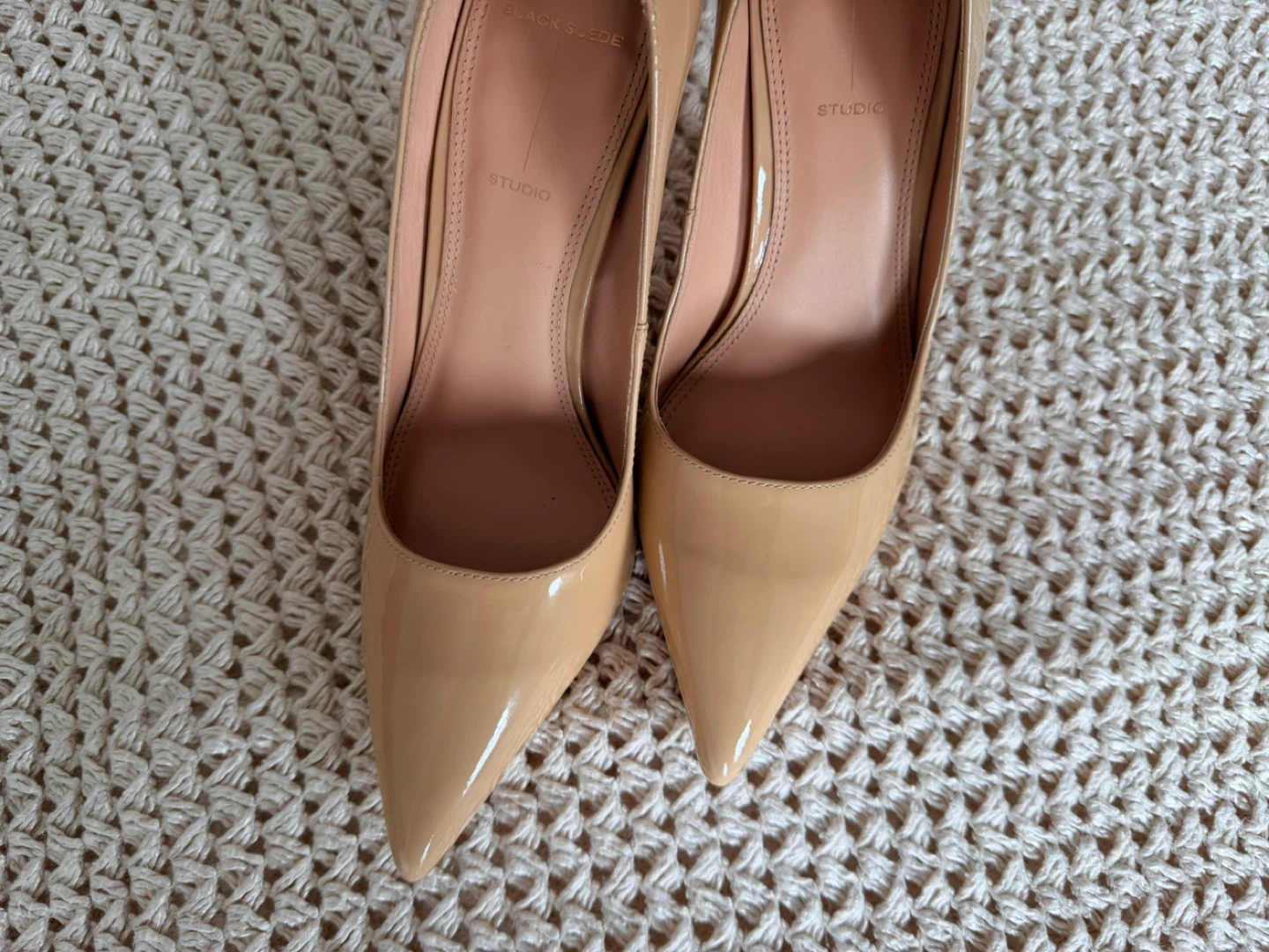 Black Suede Studio "Porcini Patent" Heels 38,5 - photo 4