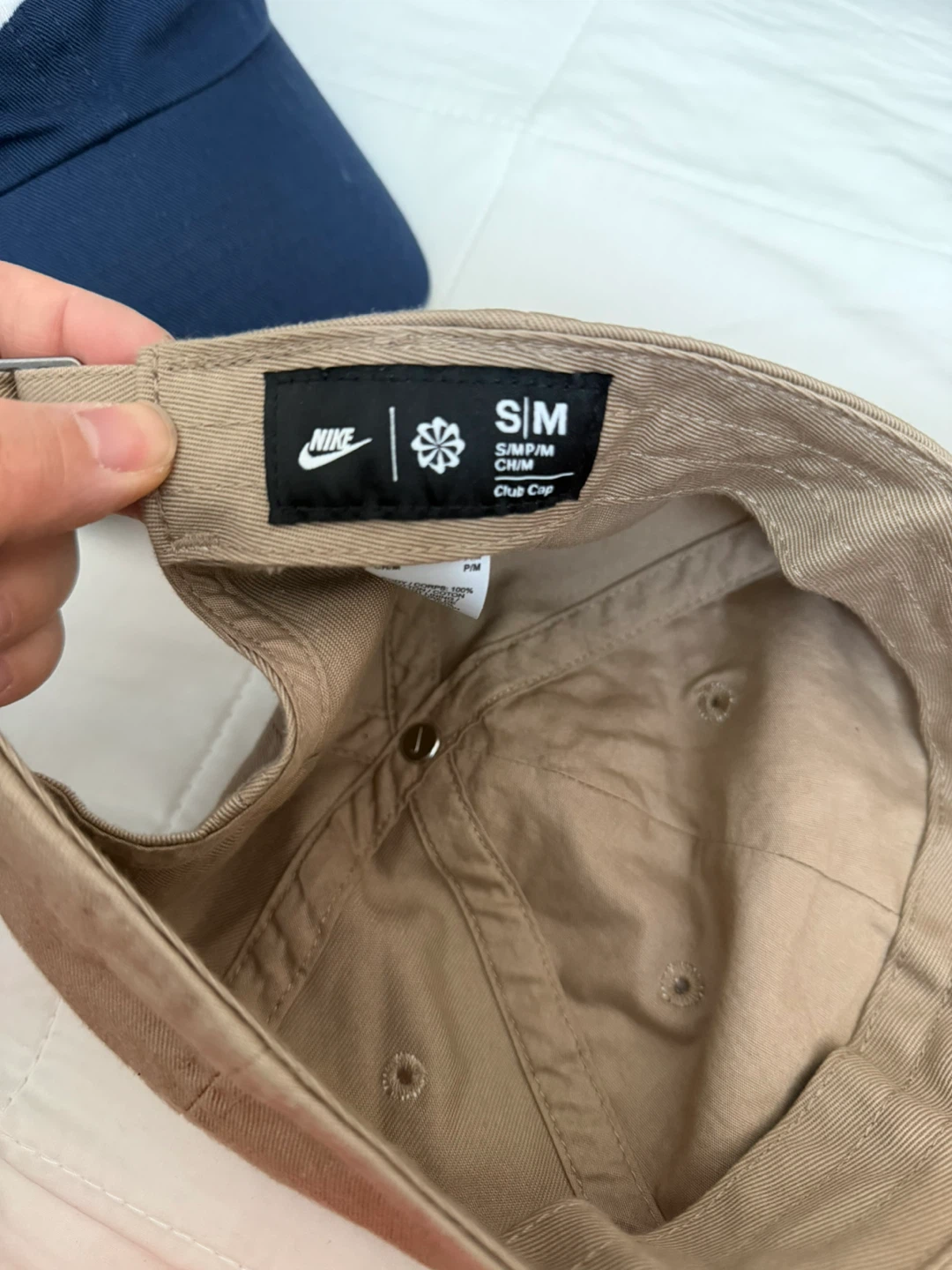 Nike Club Caps - each 5$ - photo 3