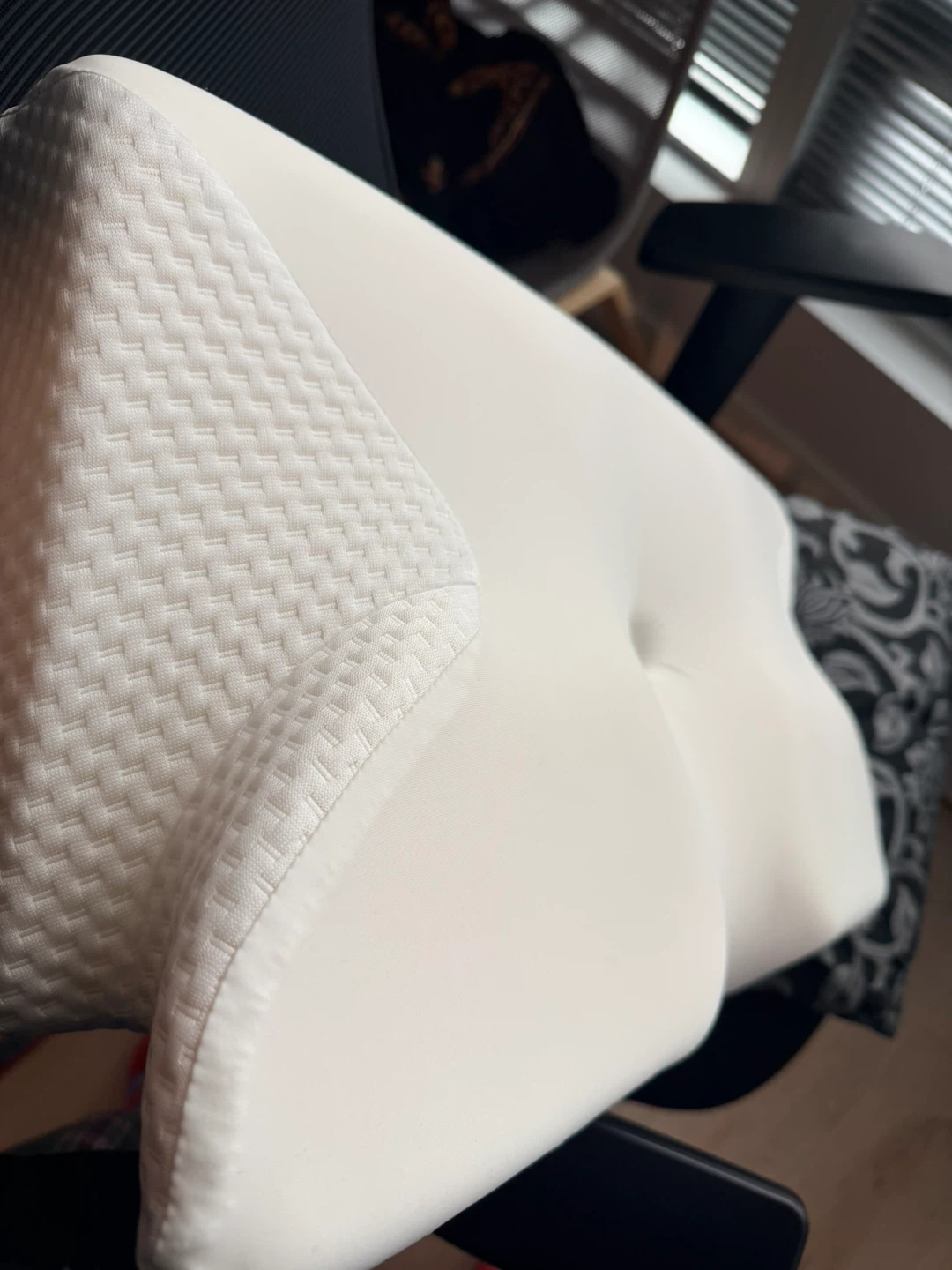 The Pillow Home Cervical Pillow - photo 3