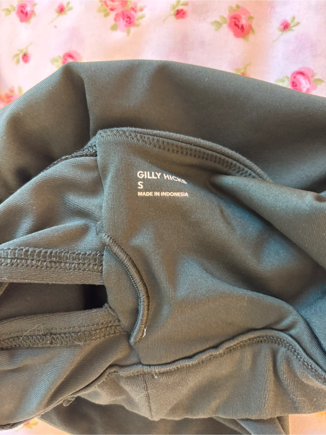 Gilly Hicks Sports Bra - Size S - photo 3