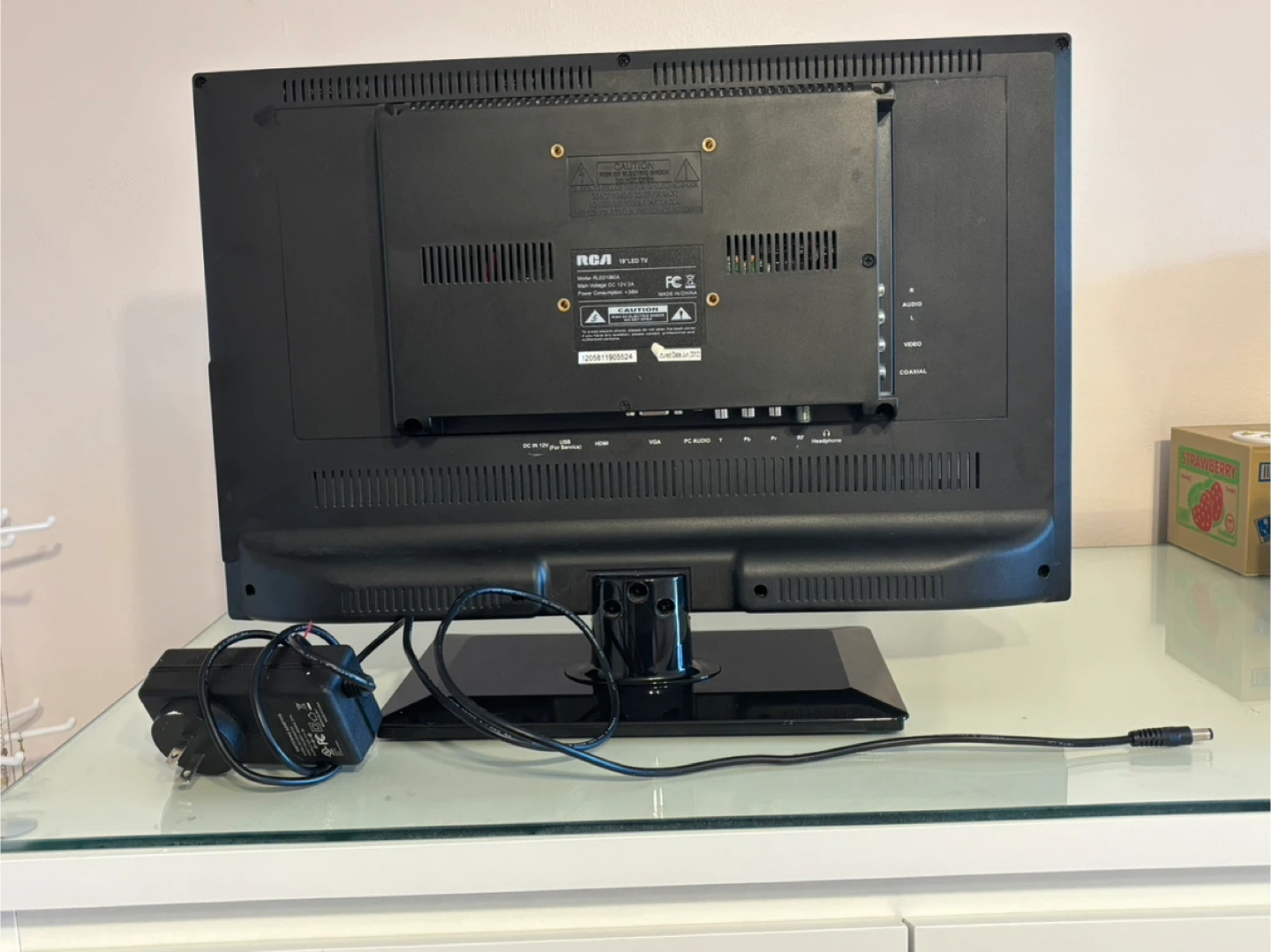 RCA 15.6 inch LCD Monitor - photo 2