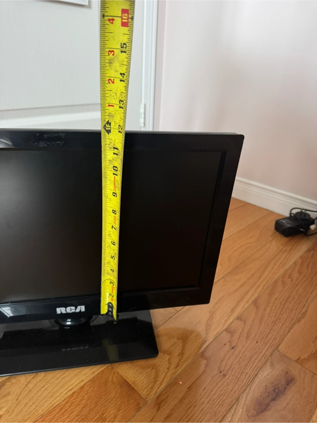 RCA 15.6 inch LCD Monitor - photo 4