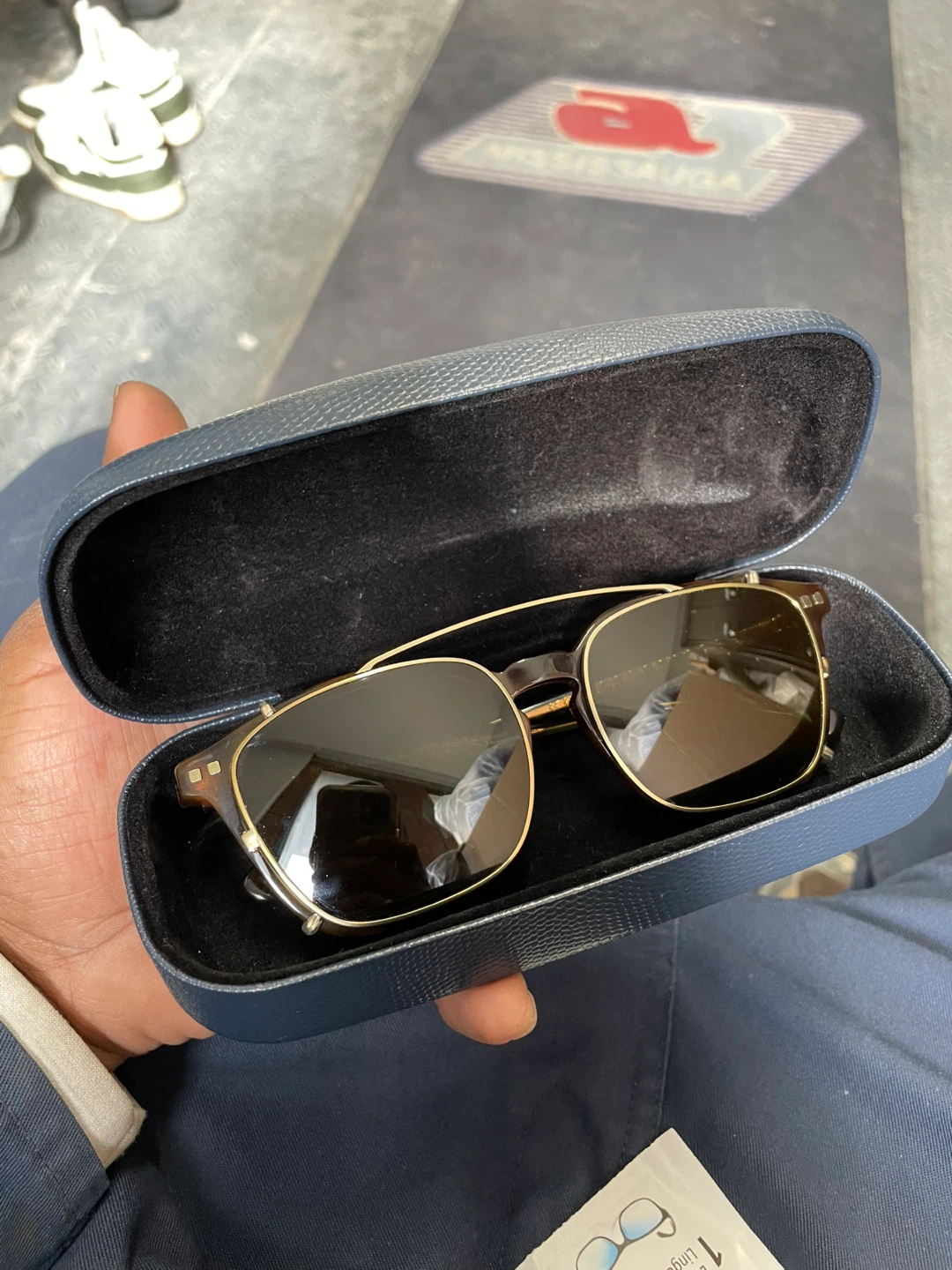 Brooks Brothers Sunglasses with Case - photo 3