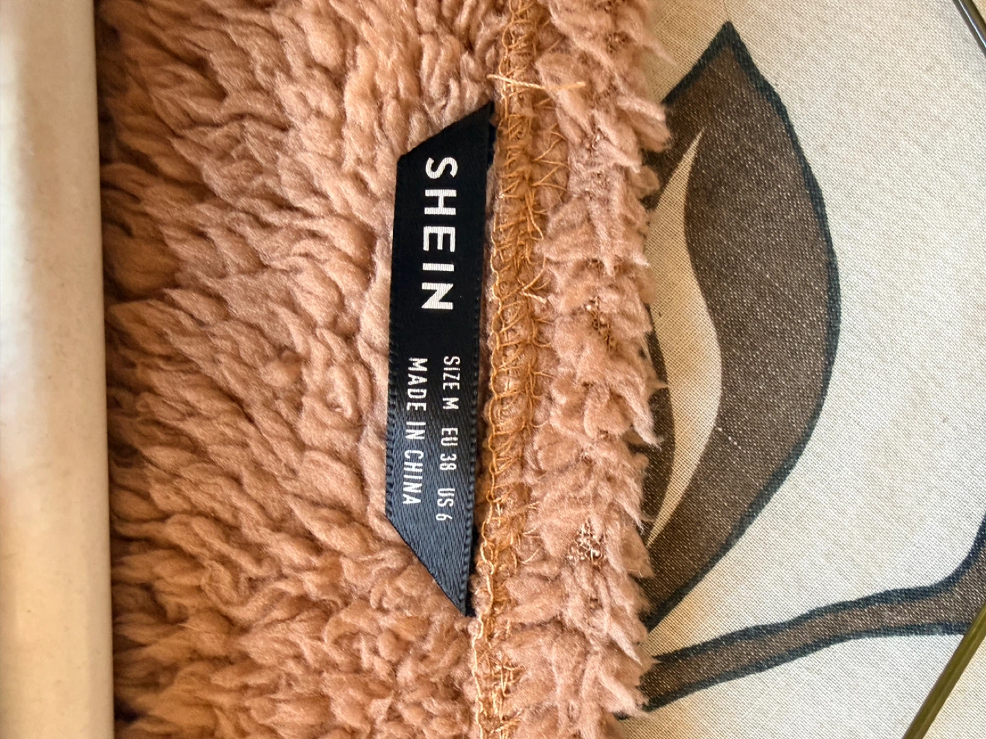 SHEIN "BE KIND" Teddy Fleece Sweatshirt - Size M - photo 4