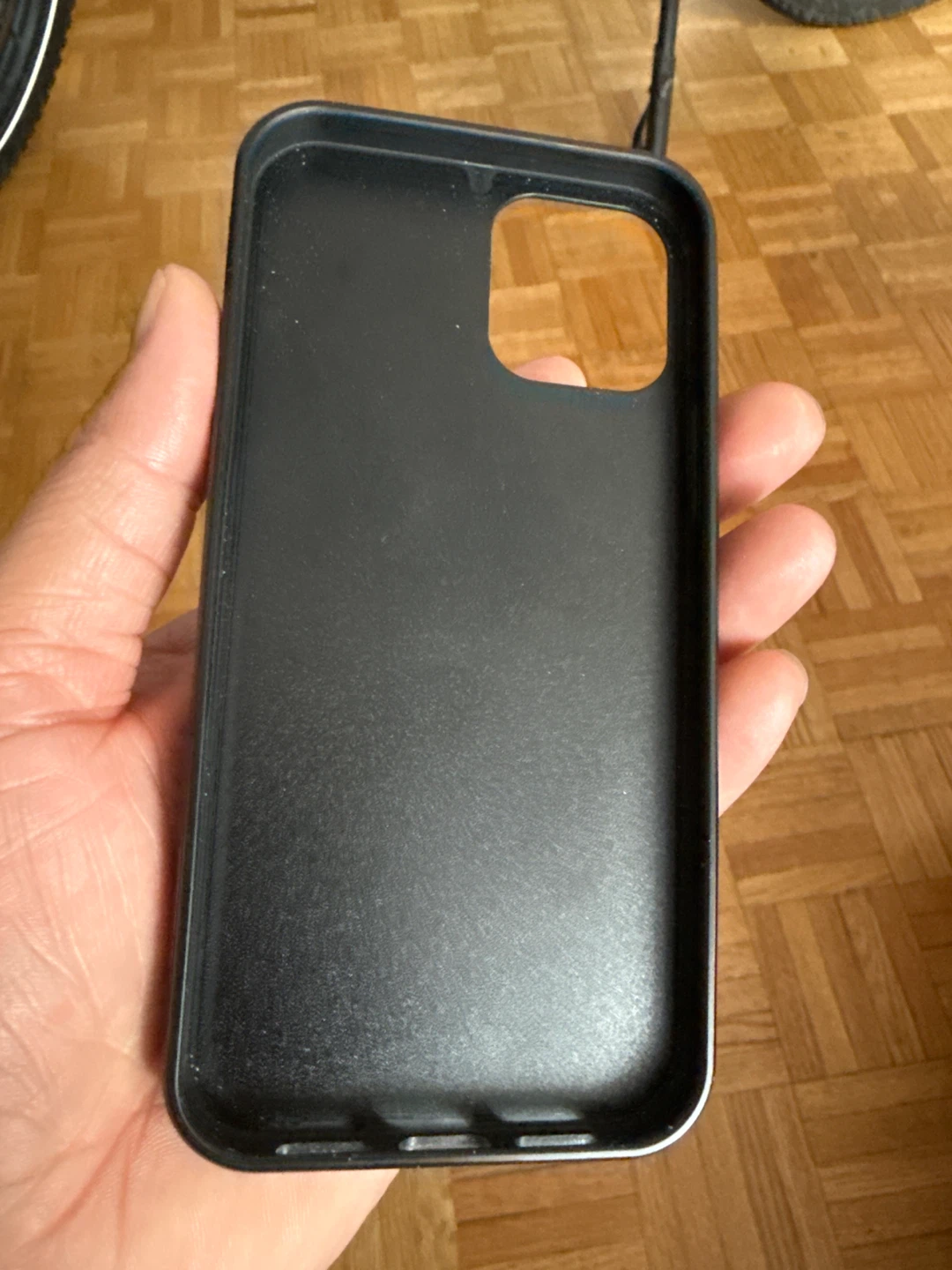 Black Quilted iPhone 12 Case - photo 2