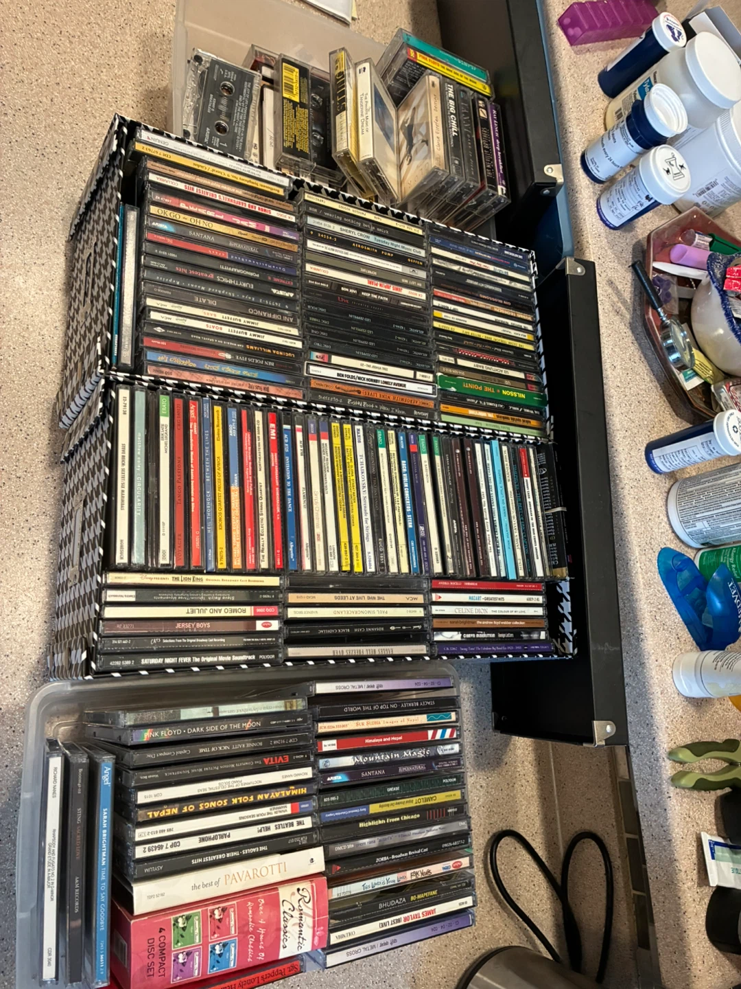 Assorted Music CDs & Cassettes - Various Artists