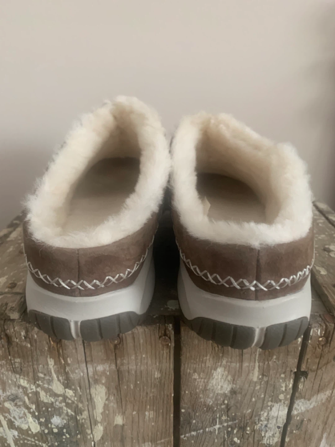Merrell Brown Suede Clogs with Shearling Lining - photo 5