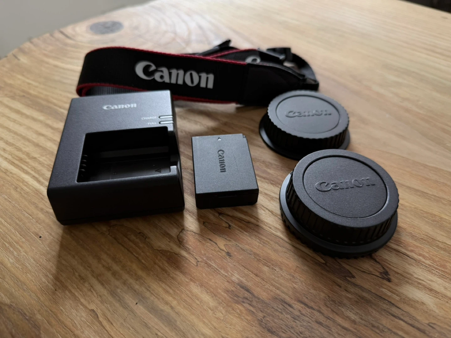 Canon EOS Rebel T5 DSLR Camera with 18-55mm & 75-300mm Lenses - photo 3
