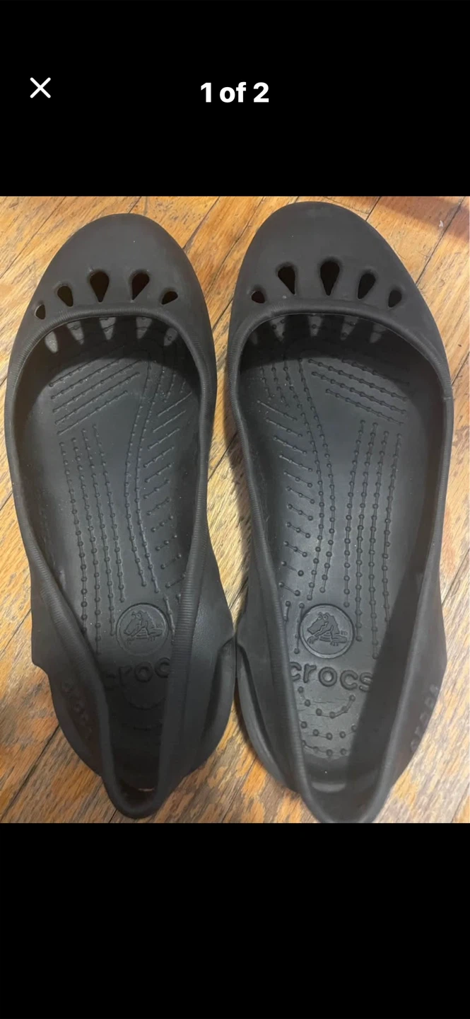 Black Crocs Ballet Flats