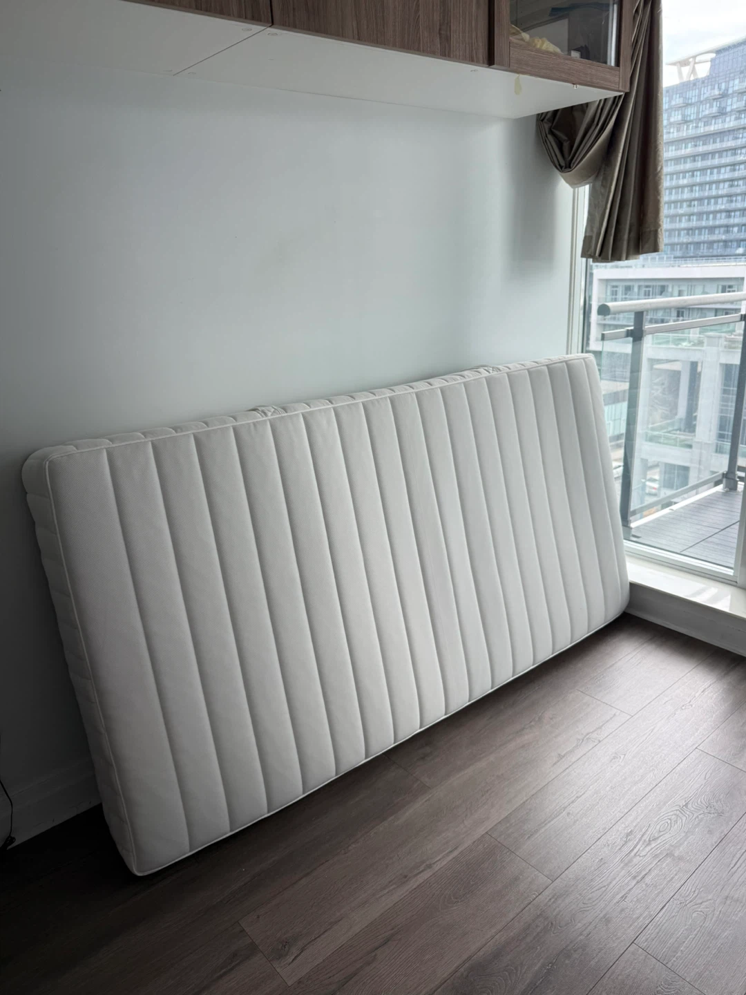 IKEA VALEVÅG Twin Mattress - photo 3