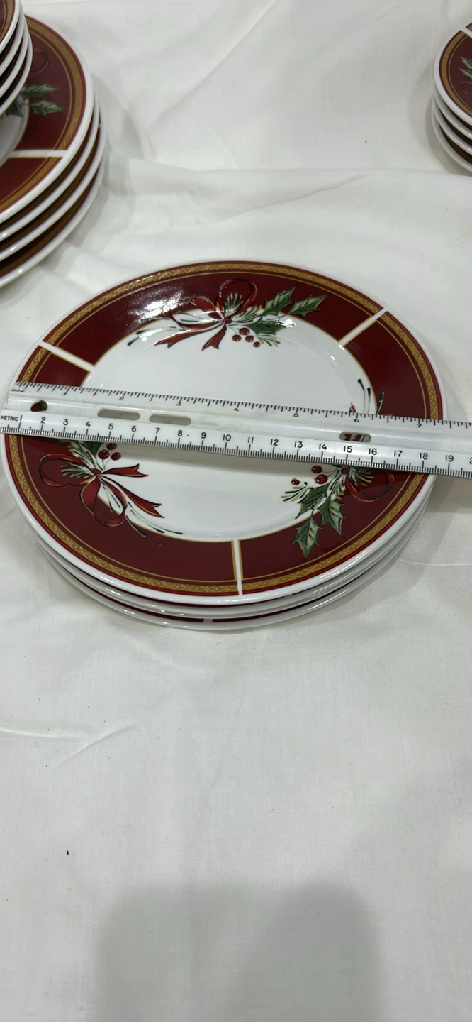 Gibson Christmas Holly Berry Ribbon Ceramic Dinnerware Set - photo 4
