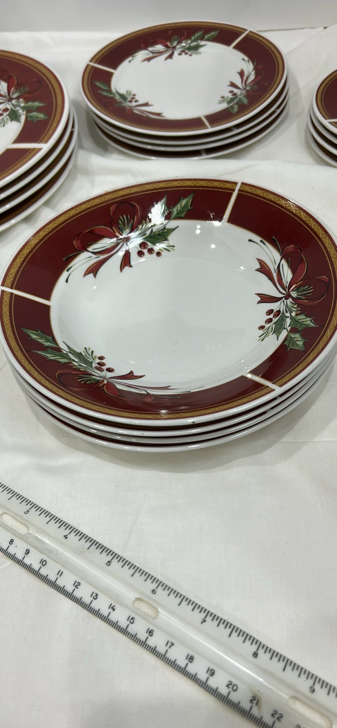 Gibson Christmas Holly Berry Ribbon Ceramic Dinnerware Set - photo 5