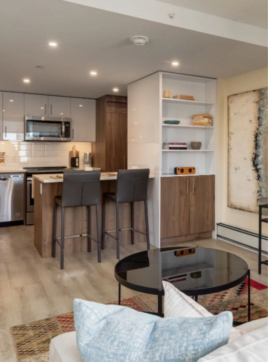 1 Bed + 1 Bath | Available April 1