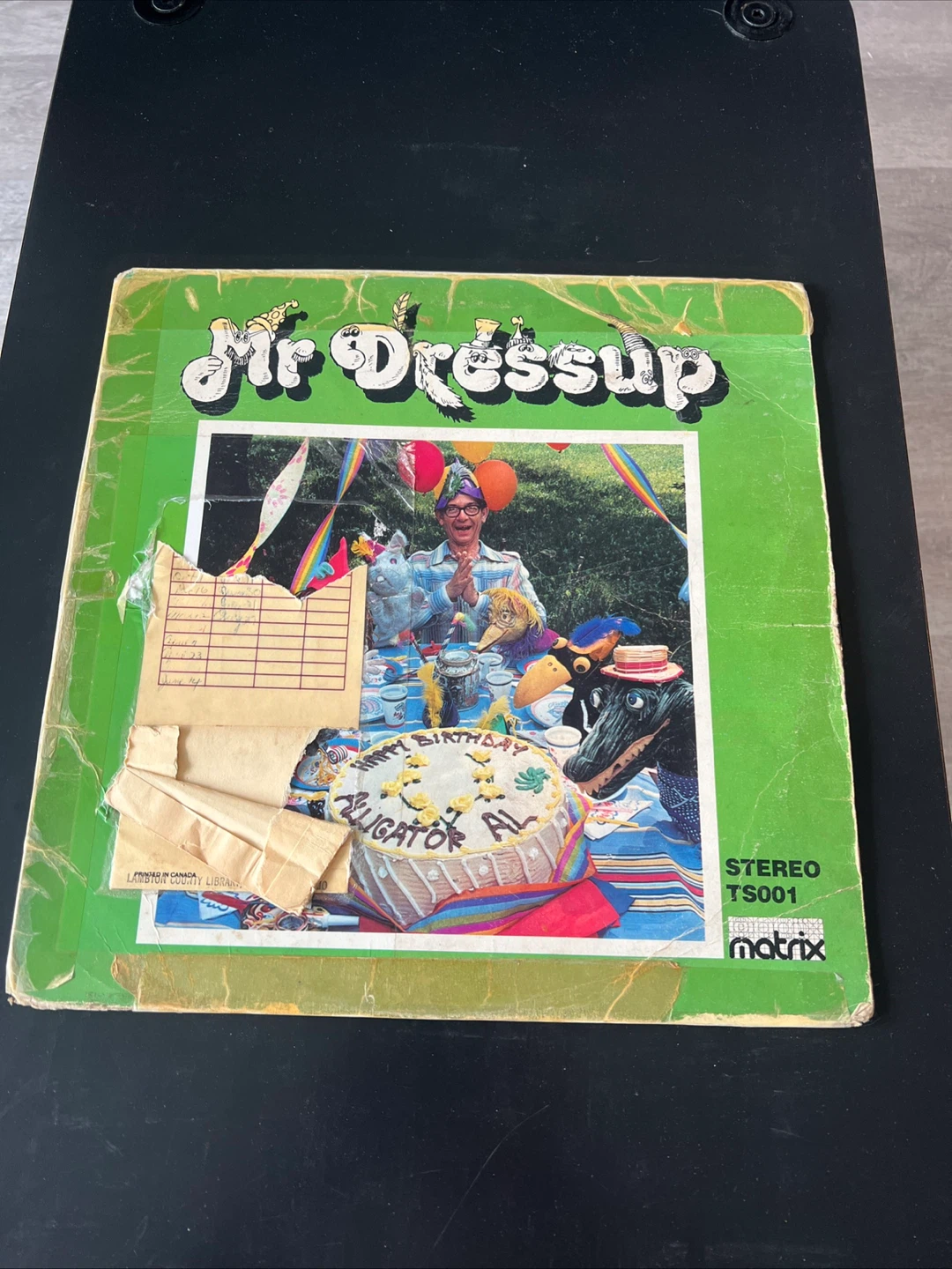 Mr Dressup, Mary Poppins, Sesame Street Big Bird Vinyl Record - photo 2