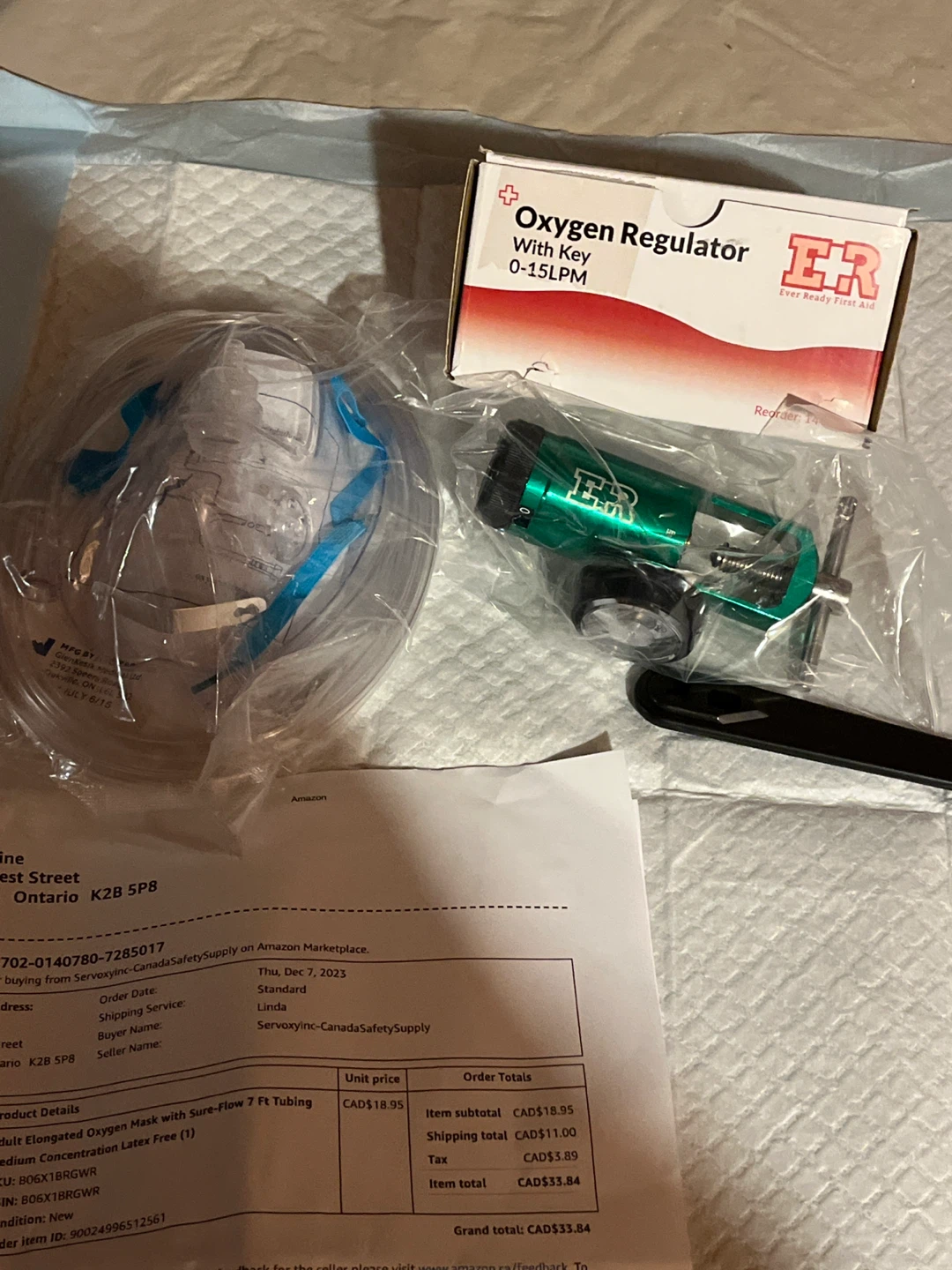 Oxygen regulator & mask