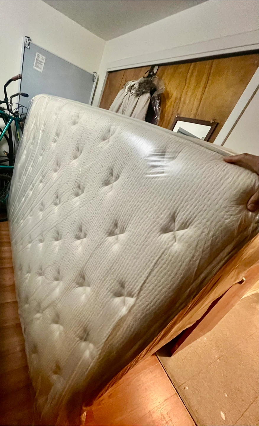 Leesa + West Elm Natural Hybrid Mattress - photo 5