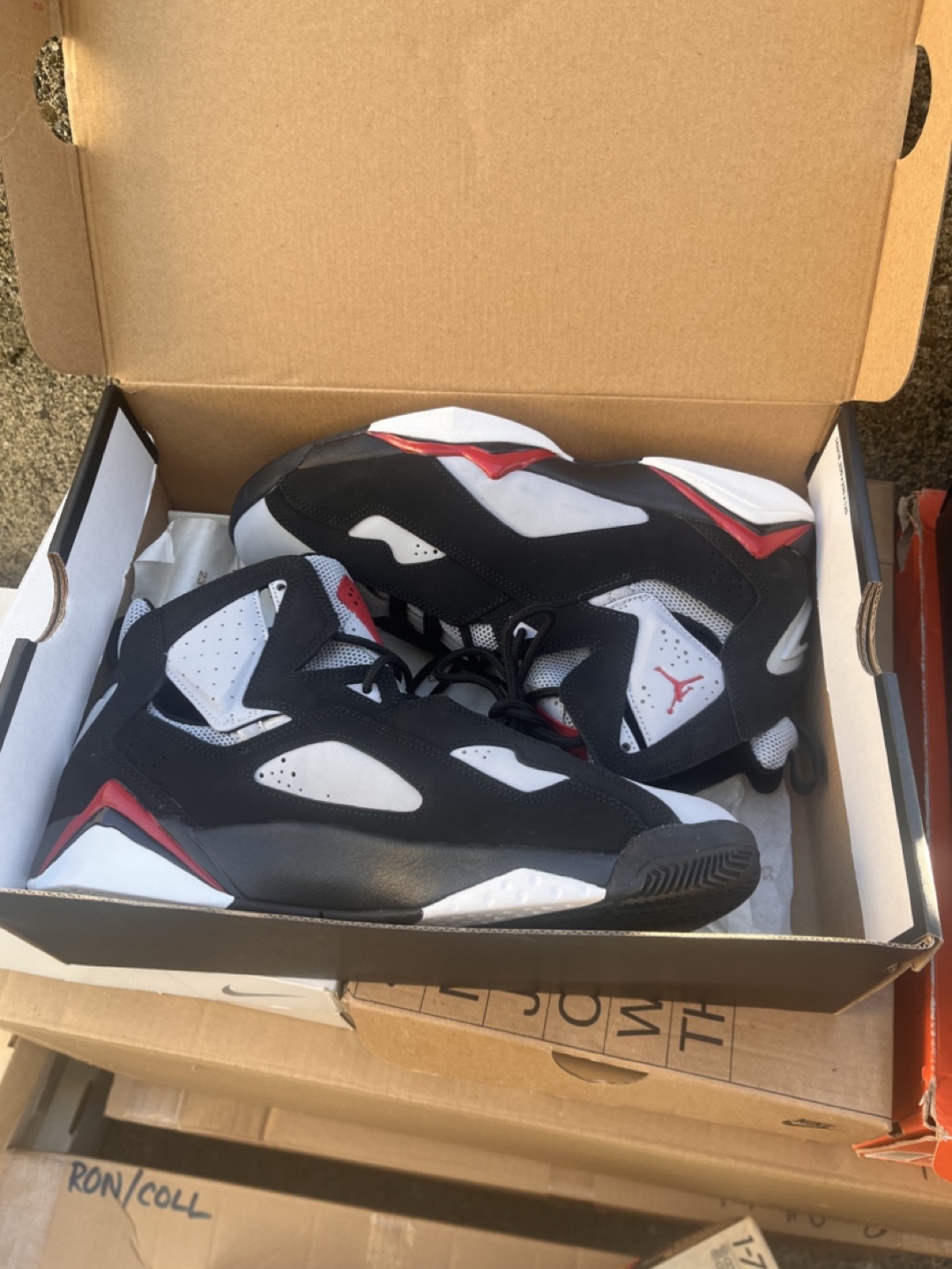 Jordan True Flight Shoes - Black/Red